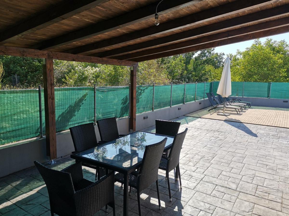 Holiday Home Villa Marija Radosic  Eksteriør billede