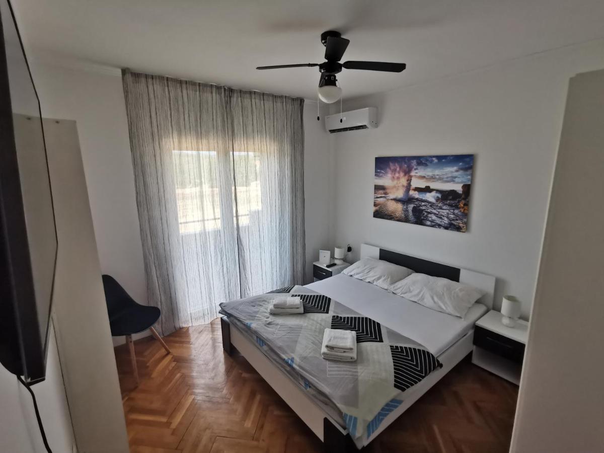 Holiday Home Villa Marija Radosic  Eksteriør billede